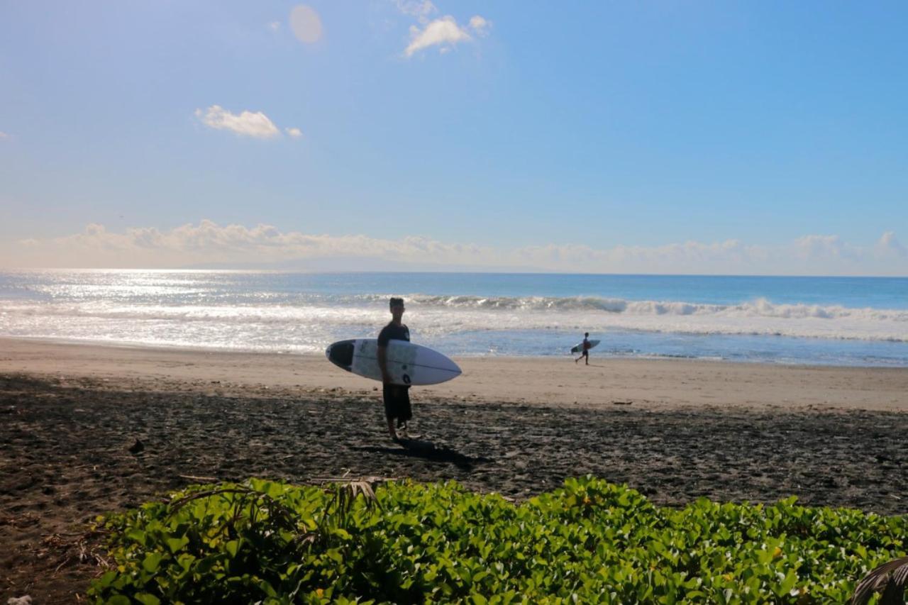 Hotel Keramas Surf Camp Exterior foto