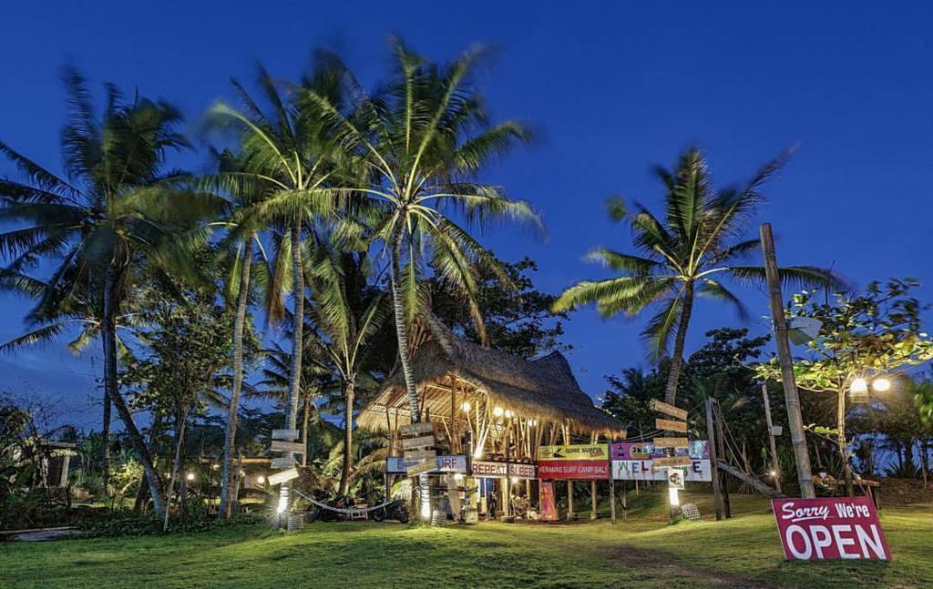 Hotel Keramas Surf Camp Exterior foto